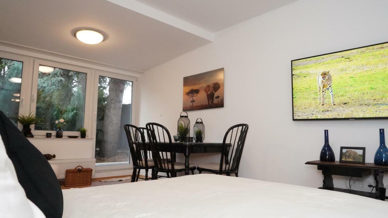 900m To Exhibition Appartement